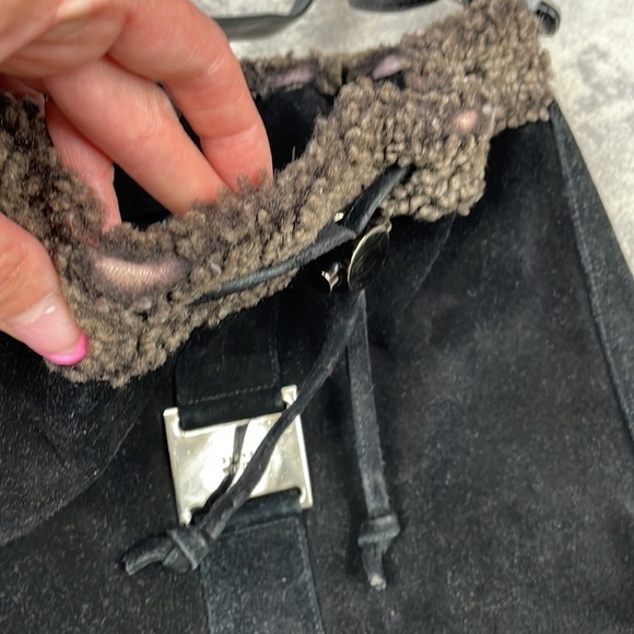 Stuart Weitzman Black Suede Drawstring Hobo Shoulder Bag Shearling Trim - Picture 3 of 10